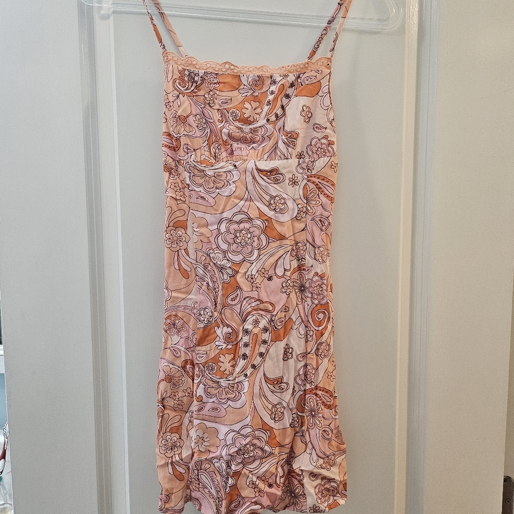 Sky to Moon size Small Retro Pink Floral Mini Dress
